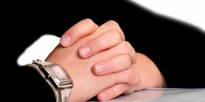 Как отучить себя трогать лицо