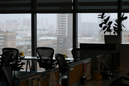 Кремль назвал сроки возвращения россиян с удаленки