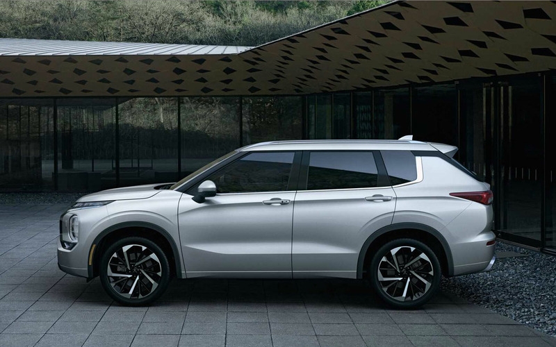 Mitsubishi назвала стоимость нового Outlander