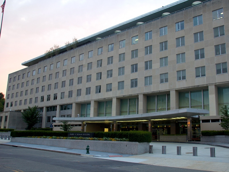 Госдеп рекомендовал американцам не ездить в Белоруссию из-за рисков задержания и "избирательного применения законов" в стране