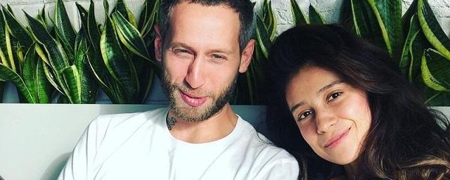 Актриса Равшана Куркова рассталась с отцом своего сына Сергеем Амаряном