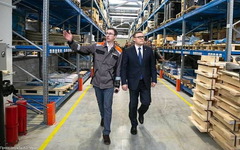 Завод «Урал» открыл огромный склад запчастей — вот что там есть