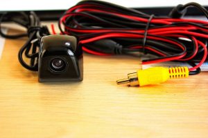 Особенности установки камеры заднего вида на авто