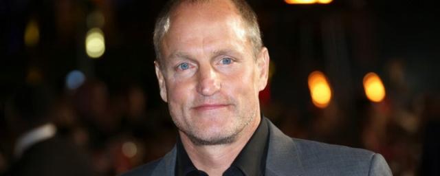 Актер Вуди Харрельсон высмеял западную пропаганду о конфликте на Украине