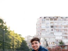 Как парню сочетать кеды в образе и при этом быть стильным