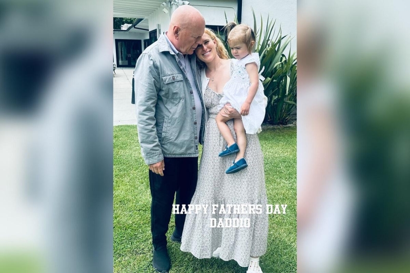 Дочь тяжелобольного Брюса Уиллиса показала нежное фото с отцом