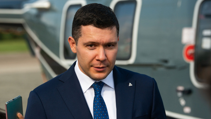 Алиханов: физлица получили искусственные преимущества при ввозе автомобилей - Новости на Вести.ru