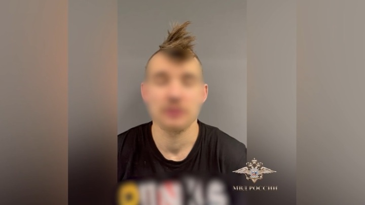 Задержан юноша, прокатившийся на крыше поезда в московском метро - Новости на Вести.ru